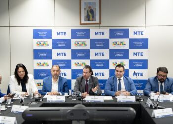 Ministro do Trabalho anuncia R$ 30 milhões para qualificação profissional em estados e municípios do Sine — Ministério do Trabalho e Emprego