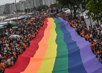 PL que veta criança em evento LGBTQIA+ é inconstitucional, diz jurista