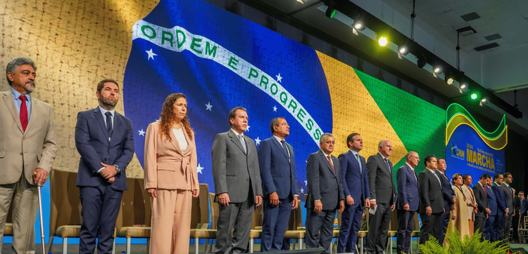 Ministro Luiz Marinho participa da abertura da XXVII Marcha a Brasília em Defesa dos Municípios — Ministério do Trabalho e Emprego