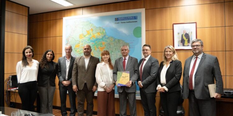 MTE recebe representantes do Sindicato dos Metalúrgicos da Suécia para discutir diálogo social e transição verde