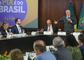 Brasil vai buscar novos parceiros para dimunuir impactos comerciais